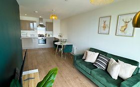 Exclusive Offers L Luxury City Centre Stay With Gym - Ps4 - Netflix Jvt Short Lets